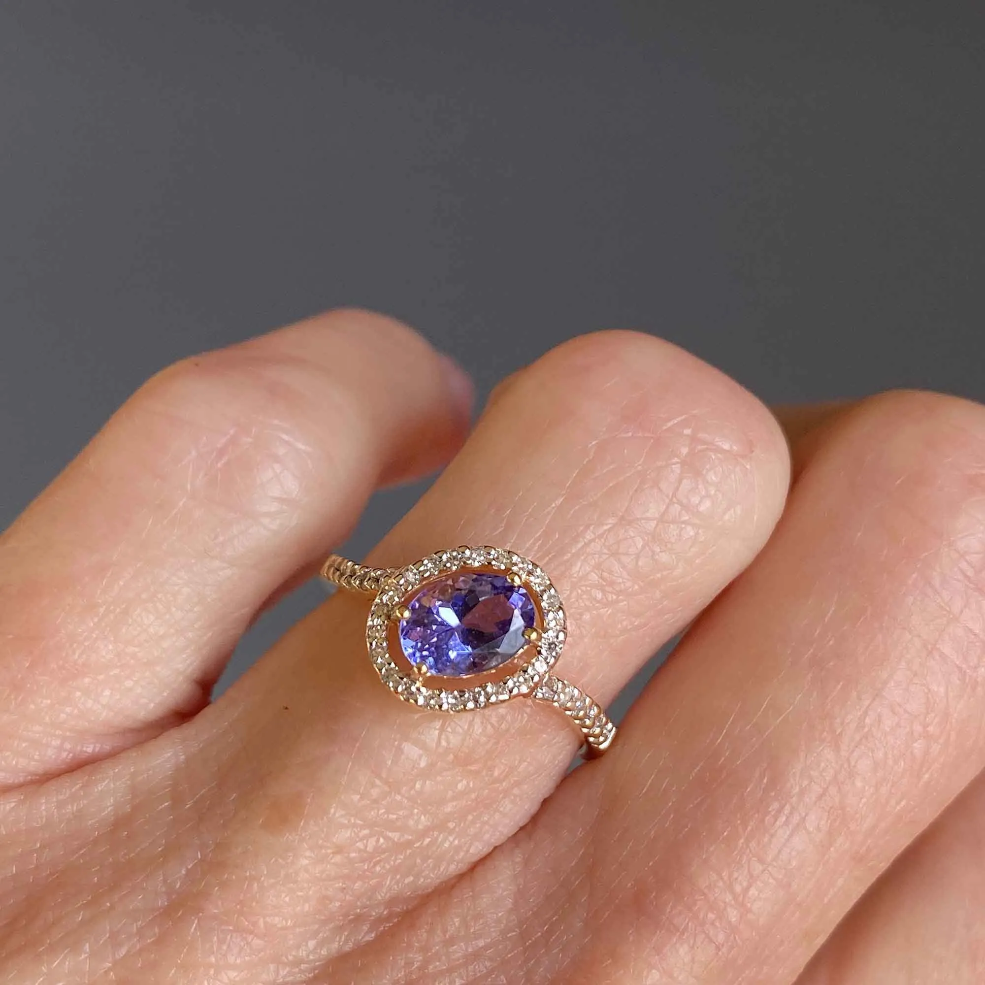 18K Gold Diamond Halo Tanzanite Engagement Ring