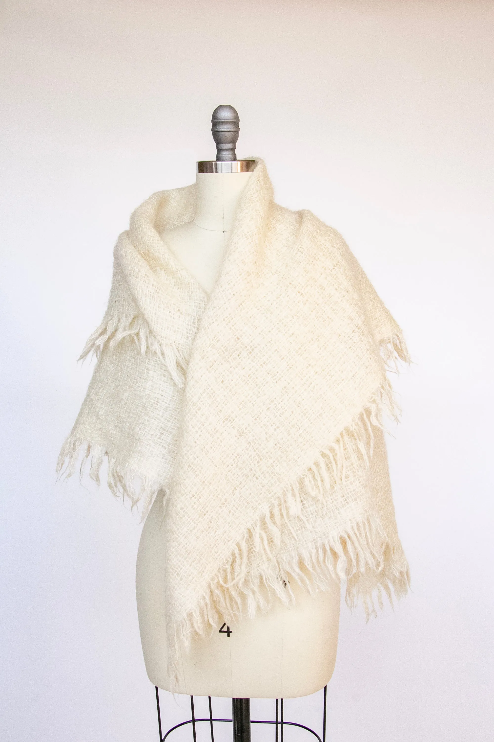 1970s Wool Oversized Knit Shawl Cream Wrap Scarf