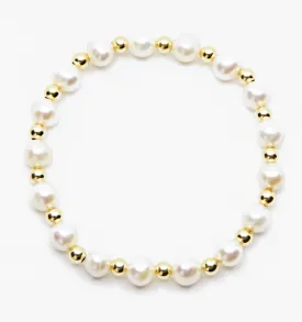 Ball Bracelet With Pearls