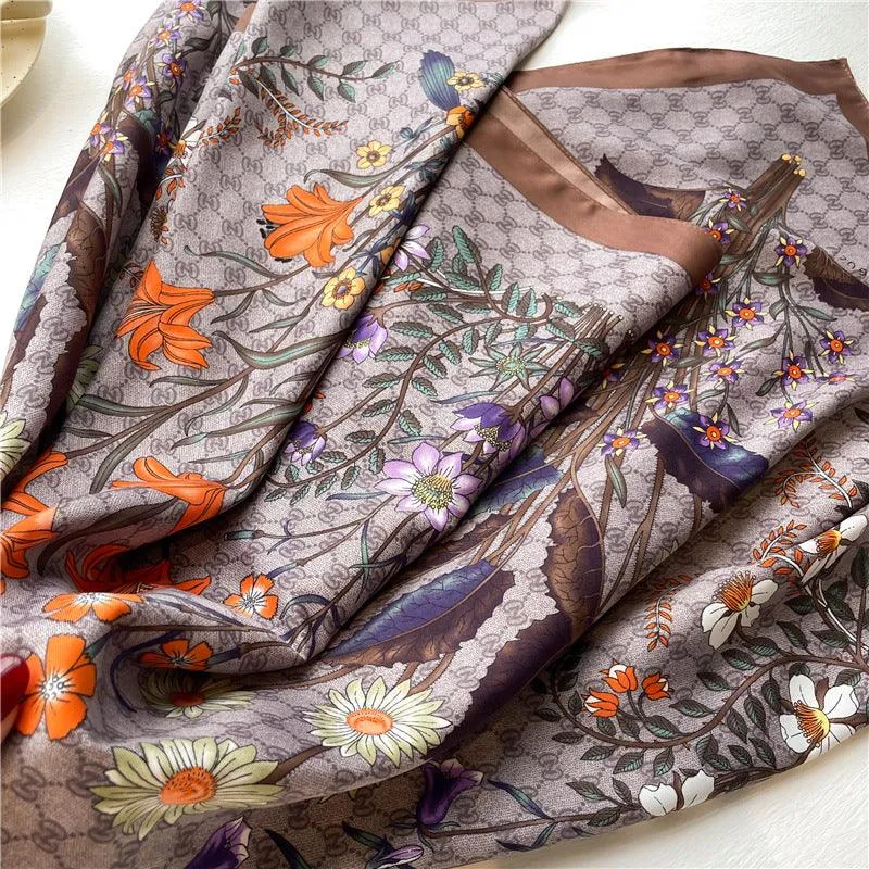 Daisy Pattern Chic Large Satin Scarf | 90x90cm Bandana | Twill Satin Shawl | Perfect Gift for Her, Mother's Day