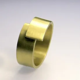 Narrow Coiled Ring