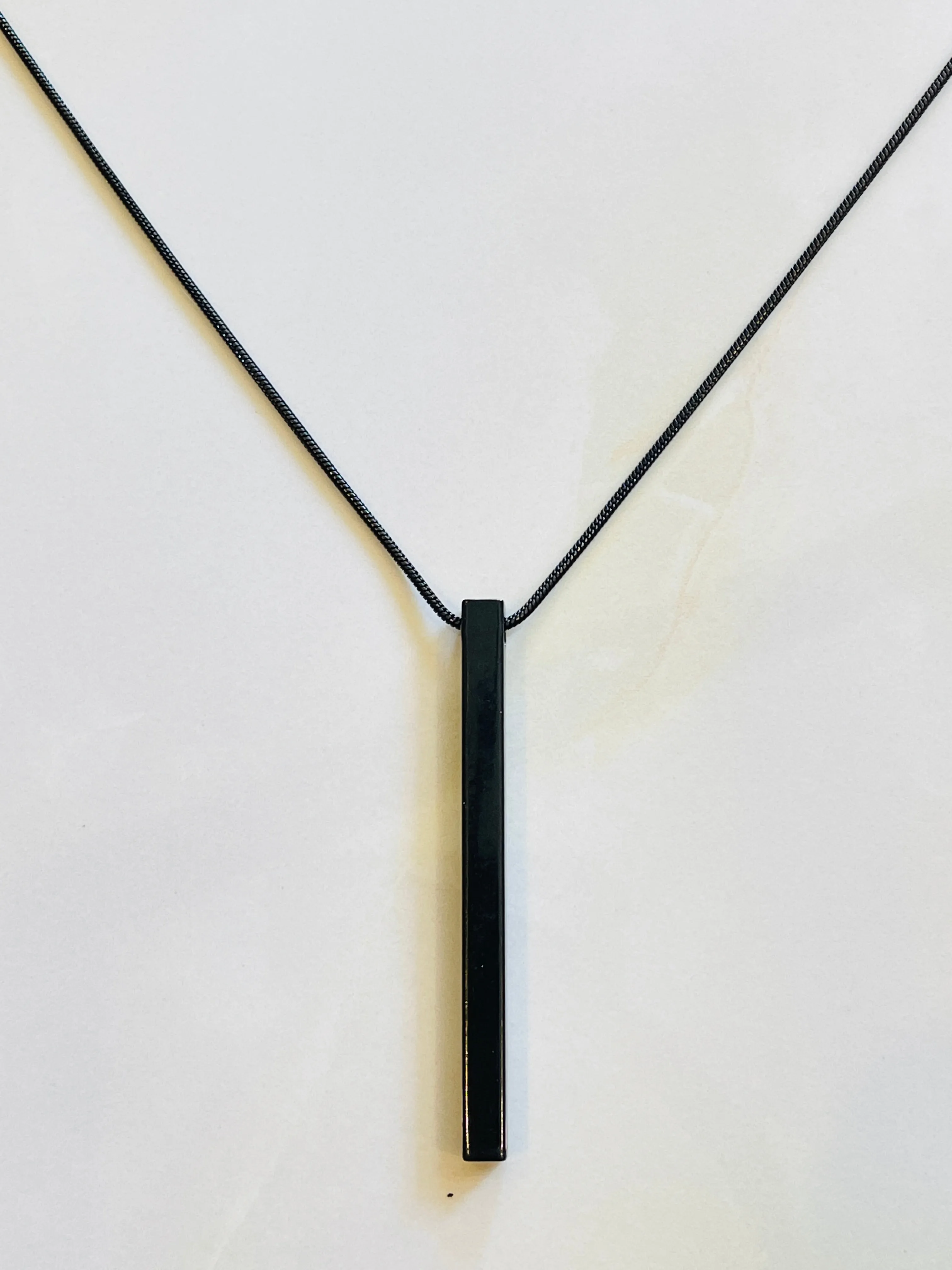 Vertical 4D Bar Pendant Necklace