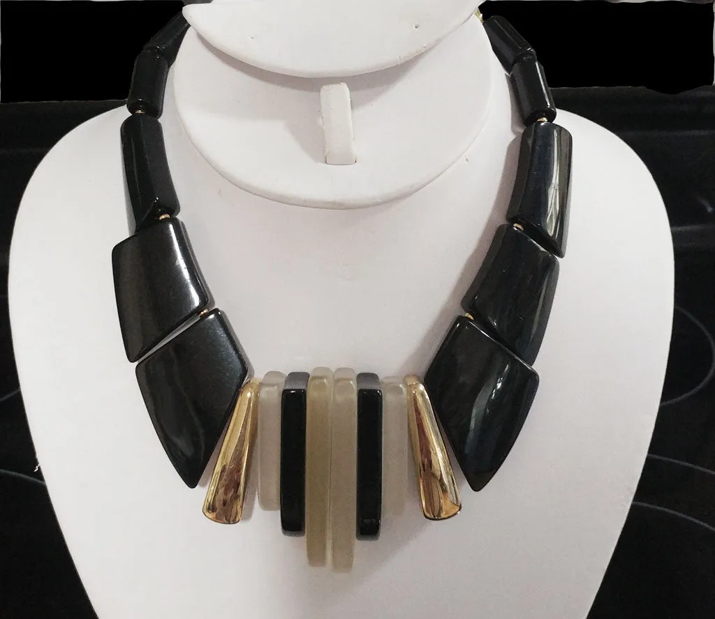 *VINTAGE PARKLANE BLACK & FROSTY LUCITE ART DECO LARGE NECKLACE